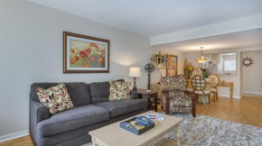 Chef Kitchen, Balcony, Smart TVs